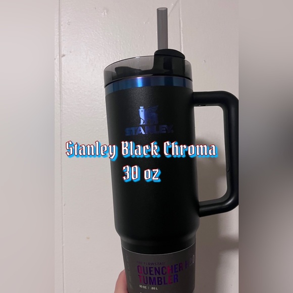 Stanley Accessories - 🖤🦄Stanley Black Chroma! 30 0Z last one!!